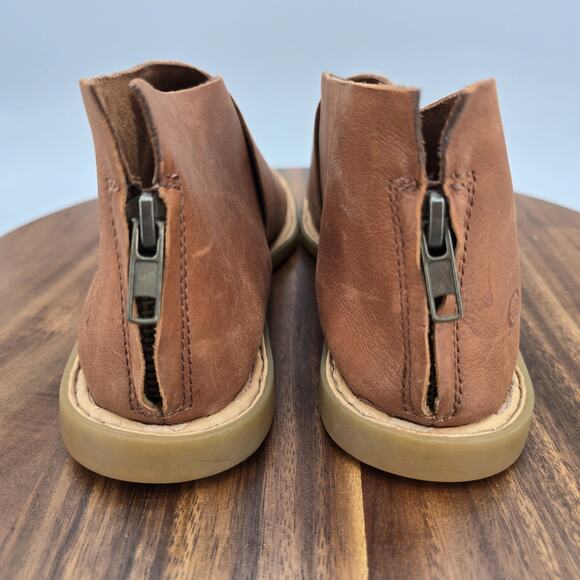 Born Sandals Women's 7 M Brown Leather Iwa Flat Back Zip Open Toe Cross Strap - Picture 5 of 8